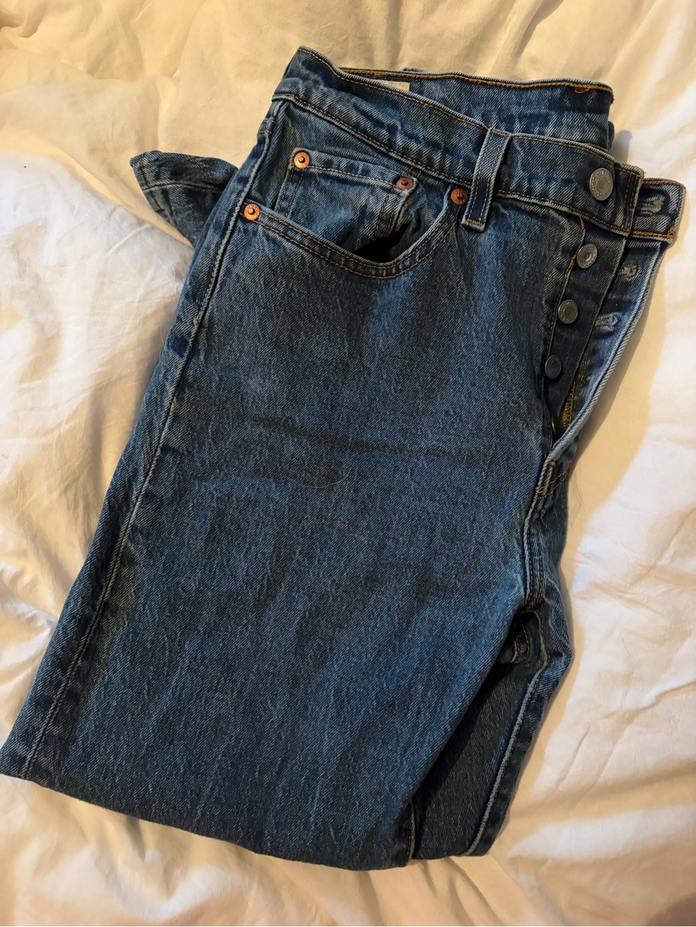 Levi's Wedgie Straight Ankle Jean, Medium Blue